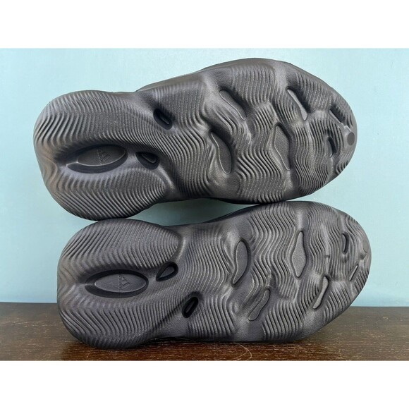 Adidas Yeezy Foam Runner RNR "Onyx" Men's Size 14 HP8739 - Picture 9 of 12